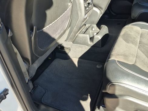 Used 2023 Jeep Grand Cherokee L Altitude image 26