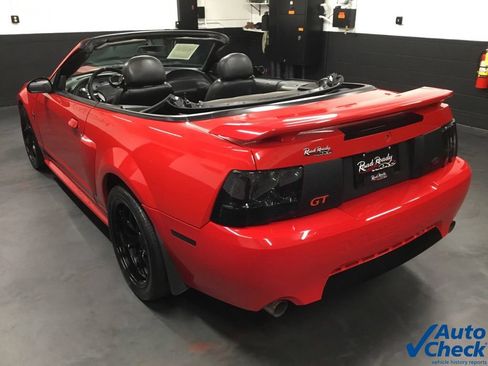 Used 2004 Ford Mustang GT RWD image 7