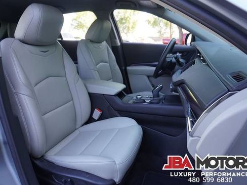 Used 2023 Cadillac XT4 Luxury FWD image 9