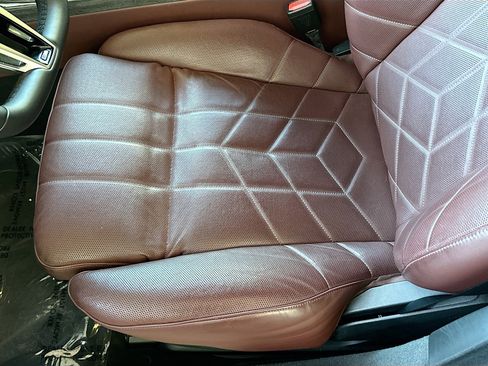 Used 2023 BMW 740i image 20