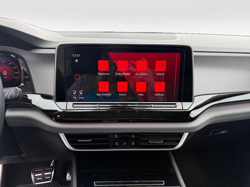 New 2026 Volkswagen Atlas Peak Edition image 17