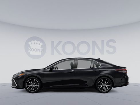 Used 2023 Toyota Camry XLE w/ Cold Weather Package AWD/4WD image 2