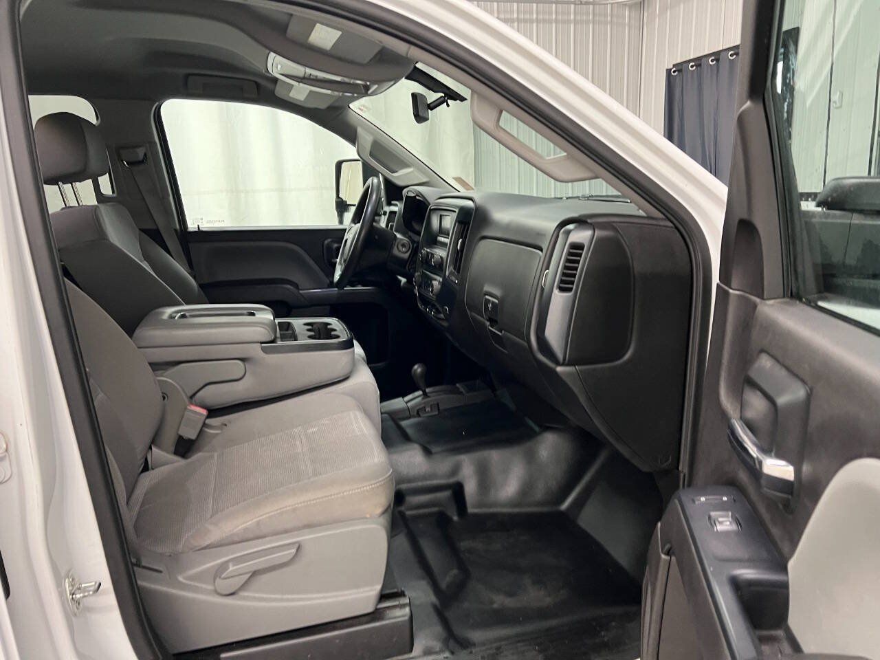 Used 2016 Chevrolet Silverado 3500 W/T w/ WT Convenience Package AWD/4WD image 11