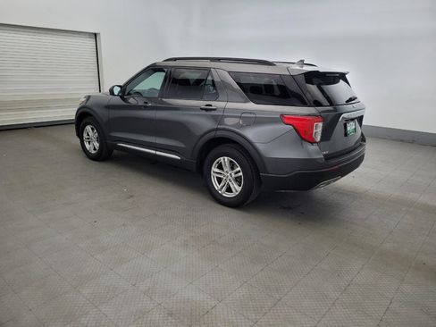 Used 2020 Ford Explorer XLT w/ Equipment Group 202A AWD/4WD image 3