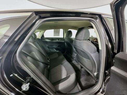 Used 2025 Kia K5 LXS image 28