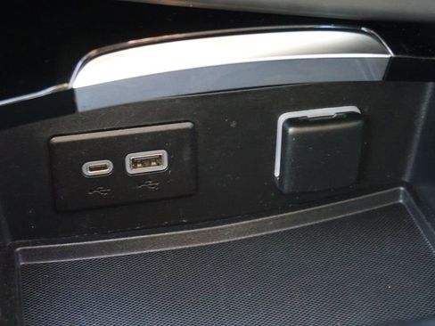 Used 2023 Buick Envision Preferred image 28