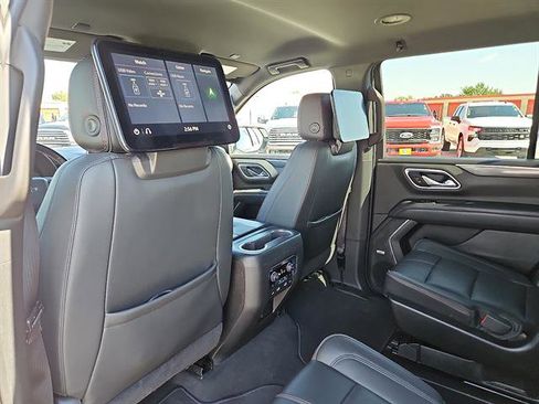 Used 2021 Chevrolet Tahoe RST w/ Luxury Package image 11