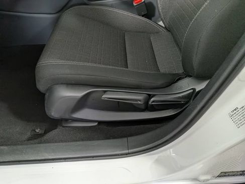 Certified 2024 Honda HR-V LX image 15