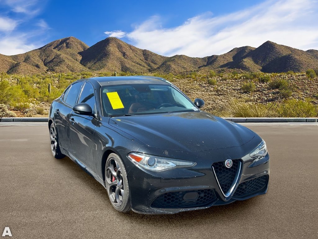 Used 2018 Alfa Romeo Giulia Ti Sport w/ Quick Order Package 22U Sport RWD image 5