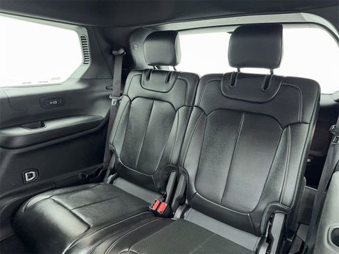 Used 2024 Jeep Grand Cherokee L Limited w/ Luxury Tech Group II image 47