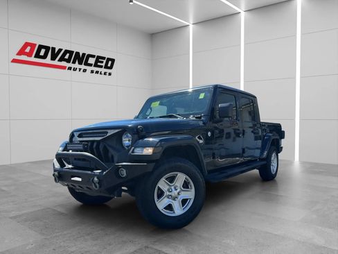 Used 2021 Jeep Gladiator Sport AWD/4WD image 3