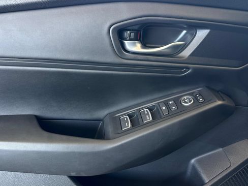 Certified 2025 Honda Accord SE image 11
