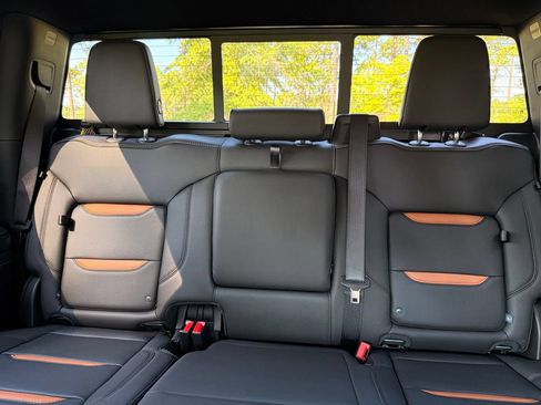 New 2026 GMC Sierra 1500 AT4 w/ AT4 Premium Package AWD/4WD image 34