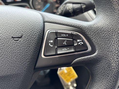 Used 2018 Ford Escape SE w/ SE Sync 3 Package FWD image 16