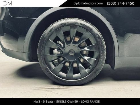 Used 2023 Tesla Model Y Long Range AWD/4WD image 38
