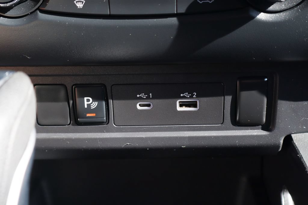 Used 2022 Nissan Frontier S w/ Technology Package RWD image 34