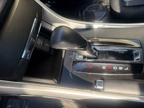Used 2015 Honda Accord LX image 18