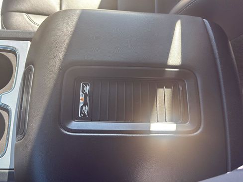 Used 2018 GMC Sierra 1500 SLT w/ SLT Premium Package image 27