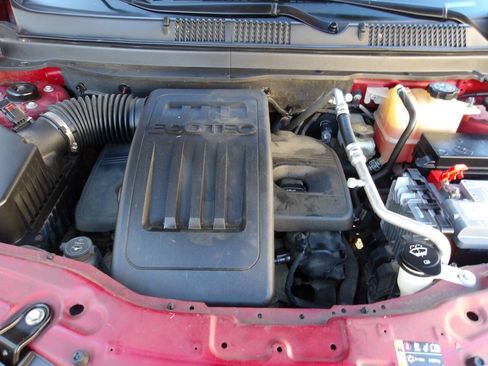 Used 2013 Chevrolet Captiva Sport LT w/ Convenience Package image 24