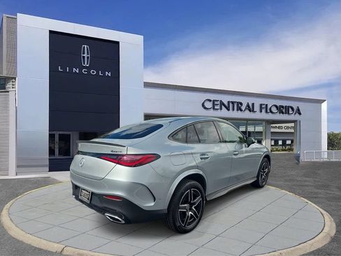 Used 2025 Mercedes-Benz GLC 300 4MATIC w/ AMG Line image 3