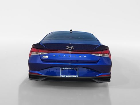 Certified 2023 Hyundai Elantra SEL w/ Convenience Package FWD image 4