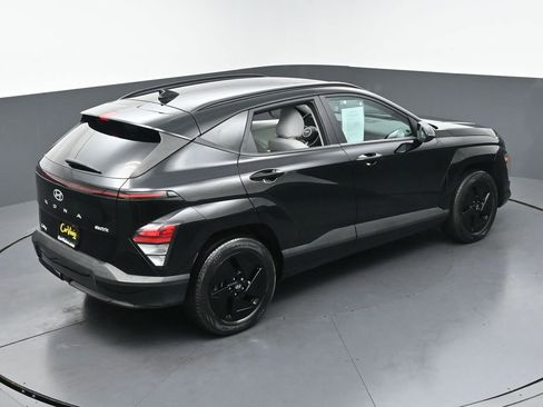 Used 2024 Hyundai Kona SEL FWD image 40