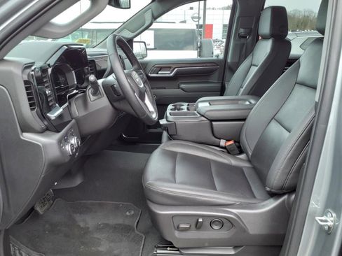 Used 2024 GMC Sierra 1500 SLT image 8
