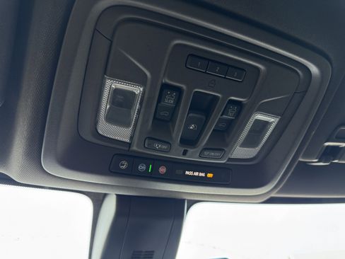 Used 2021 GMC Sierra 3500 Denali w/ Denali Ultimate Package image 20