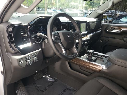 Used 2024 Chevrolet Silverado 1500 RST w/ Convenience Package II AWD/4WD image 20