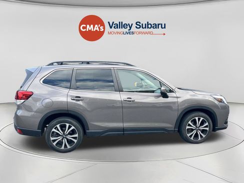 Used 2023 Subaru Forester Limited AWD/4WD image 6