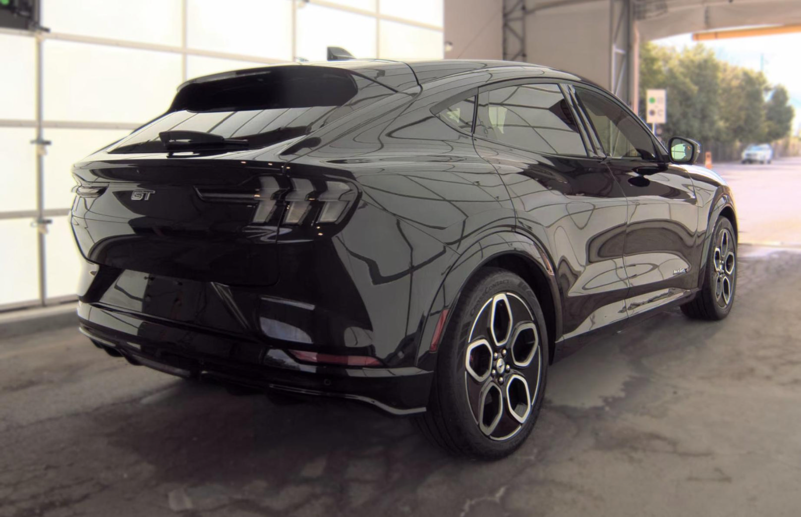 Used 2023 Ford Mustang Mach-E GT AWD/4WD image 4
