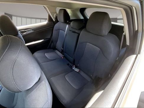 Used 2025 Kia Sportage LX FWD image 21