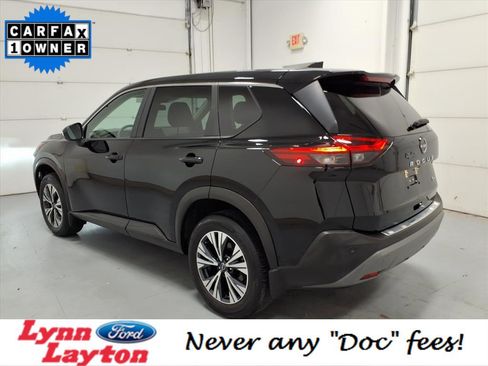 Used 2023 Nissan Rogue SV image 5