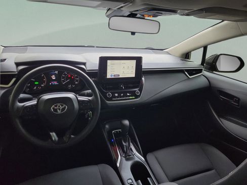 Used 2023 Toyota Corolla LE image 13