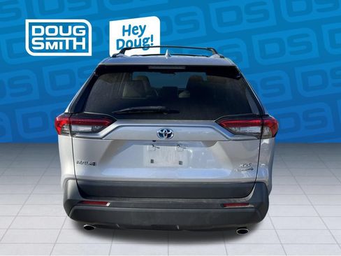 Used 2024 Toyota RAV4 XLE w/ Convenience Package AWD/4WD image 4