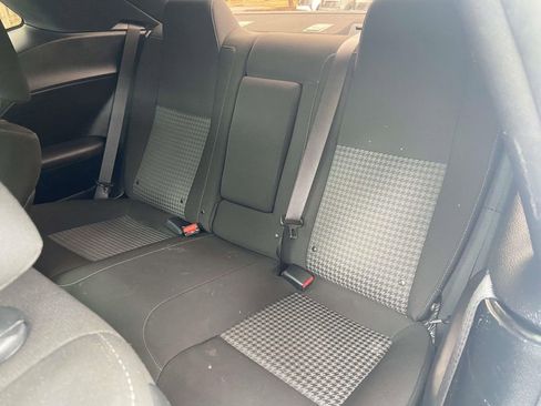 Used 2022 Dodge Challenger R/T RWD image 11