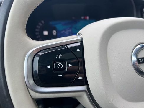 Certified 2023 Volvo XC60 B5 Plus w/ Climate Package image 31