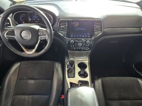 Used 2019 Jeep Grand Cherokee Altitude image 17