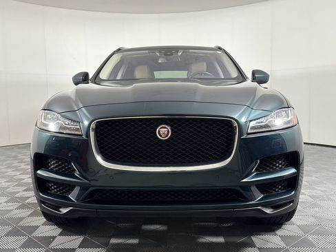 Used 2017 Jaguar F-PACE Prestige image 6