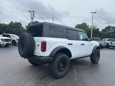 New 2026 Ford Bronco Big Bend w/ Black Diamond Package AWD/4WD image 3