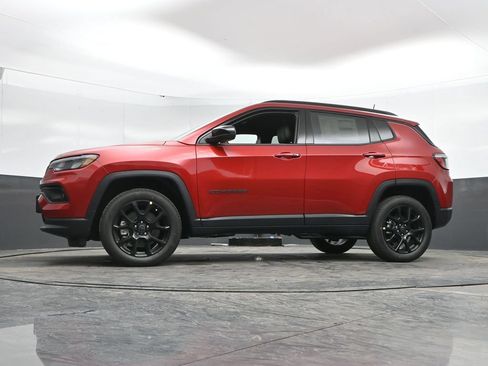New 2026 Jeep Compass Latitude AWD/4WD image 50