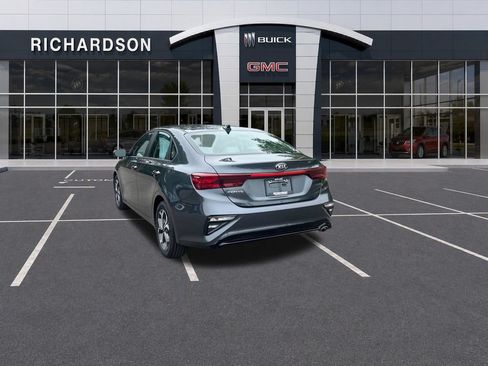 Used 2021 Kia Forte LXS FWD image 3