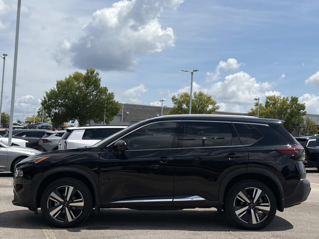 Used 2023 Nissan Rogue SL w/ SL Premium Package FWD image 7