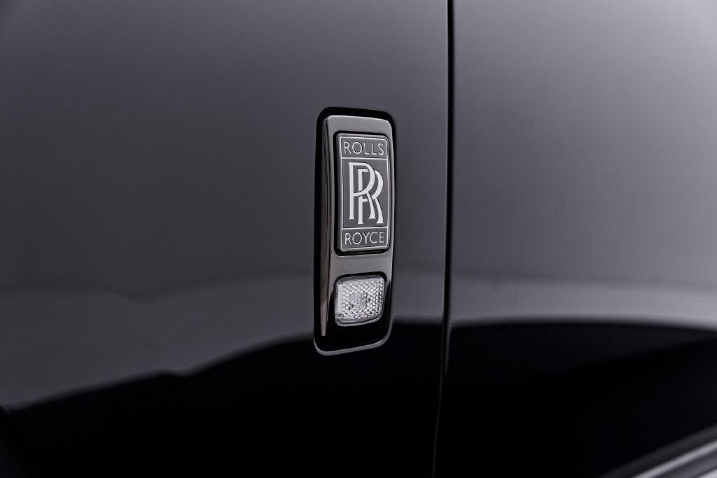Used 2025 Rolls-Royce Cullinan Black Badge AWD/4WD image 22