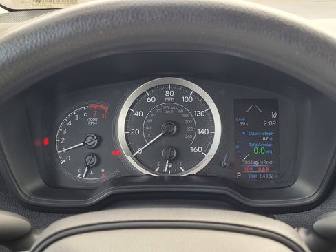 Used 2021 Toyota Corolla LE image 17