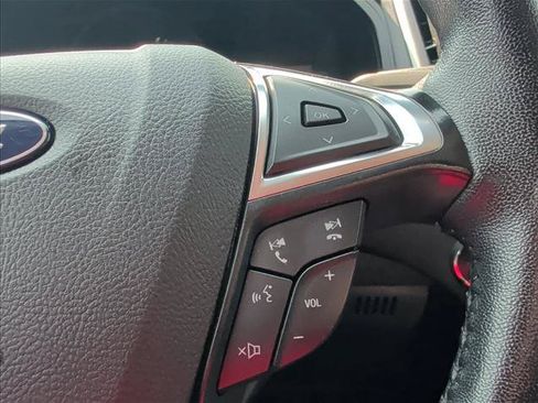 Used 2024 Ford Edge SEL AWD/4WD image 19