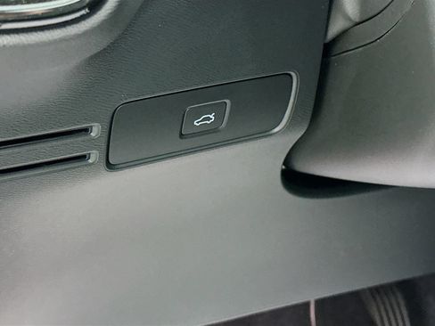 Used 2023 Volvo C40 P8 Recharge Ultimate w/ Protection Package Premier AWD/4WD image 10
