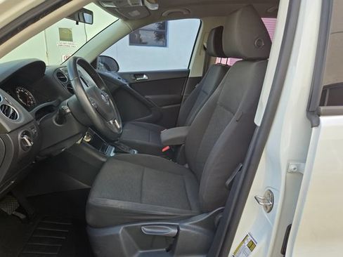 Used 2015 Volkswagen Tiguan S FWD image 13