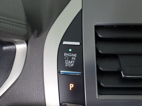 Used 2017 Lincoln MKZ Premiere image 36