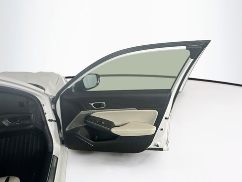 Used 2025 Acura Integra A-Spec w/ Technology Package FWD image 32